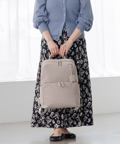 Jewelna Rose(ジュエルナローズ)の「フレイヤ・リュック2 エアリィ A4ゆったりサイズ 16261(バックパック/リュック・レディース・ブラック/グレイッシュベージュ/ライトピンク・FREE)」の9枚目の写真