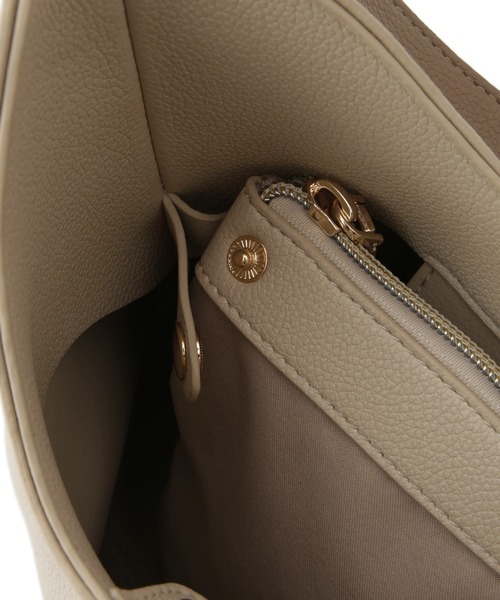 ROPE' PICNIC（ロペピクニック）の「【軽量・自立】【WEB限定カラー】me fit BAG フィットワンショルダーミドルバッグ（ショルダーバッグ・レディース・ボルドー/ベージュ/ブラック/キナリ/ベージュ系その他・FREE）」の18枚目の写真