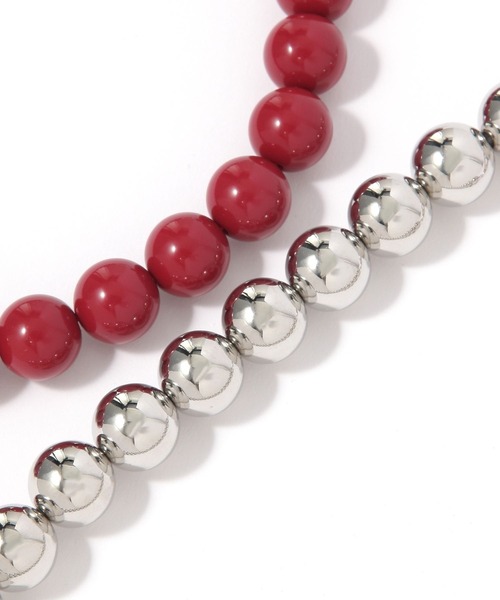 LEPSIM（レプシィム）の「ショートボールネックレス　575296（ネックレス・レディース・レッド/シルバー/ブラック・ONE SIZE）」の5枚目の写真