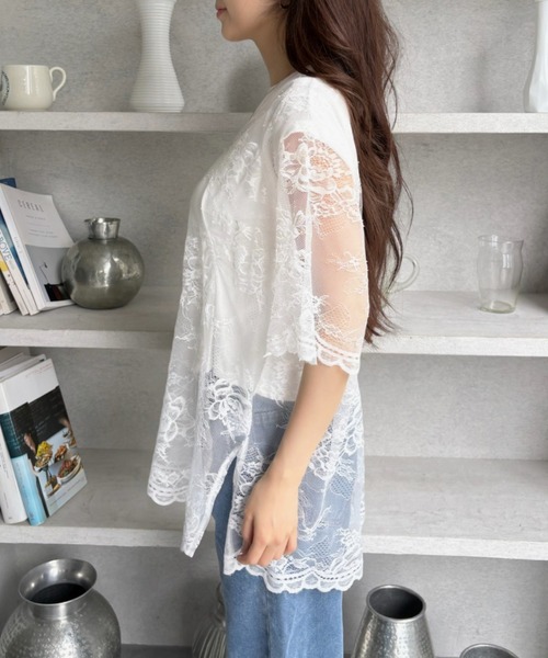 TREOVER(トレオーバー)の「【レイヤードで華やかな印象に♪】Vネックレースオーバーブラウス(Tシャツ/カットソー・レディース・オフホワイト/ブラック・FREE)」の7枚目の写真