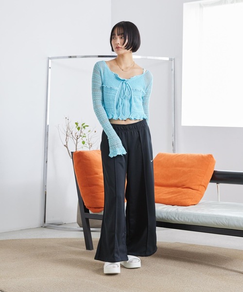 NIKE（ナイキ）の「ナイキ スポーツウェア ウィメンズ ミッドライズ ワイドレッグ トラックパンツ / Nike Sportswear Women's Mid-Rise Wide-Leg Track Pants IH8515-010 Black（その他パンツ・レディース・ブラック・XL/M/L/XS/S）」の11枚目の写真