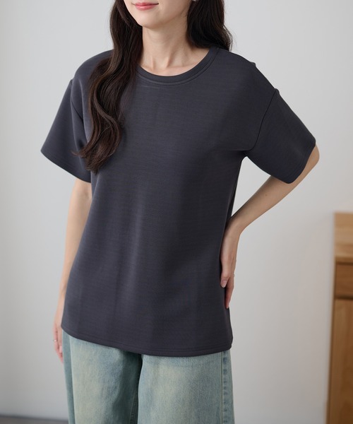 Lace Ladies(レースレディース)の「ソリッドカラー クルーネック ドロップショルダー 半袖 Tシャツ(Tシャツ/カットソー・レディース・ブルーグレー/ブラック/ライトグレー/ダークグレー・FREE/S)」の3枚目の写真