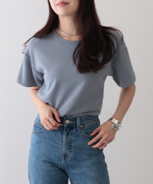 Lace Ladies(レースレディース)の「ソリッドカラー クルーネック ドロップショルダー 半袖 Tシャツ(Tシャツ/カットソー・レディース・ブルーグレー/ブラック/ライトグレー/ダークグレー・FREE/S)」の5枚目の写真