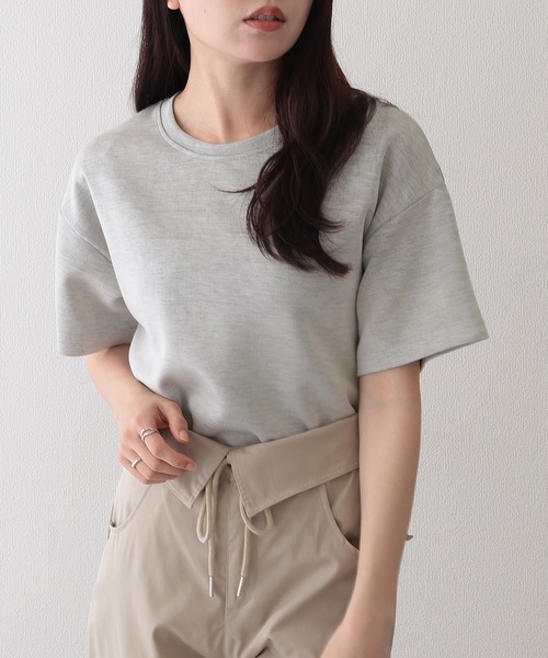 Lace Ladies(レースレディース)の「ソリッドカラー クルーネック ドロップショルダー 半袖 Tシャツ(Tシャツ/カットソー・レディース・ブルーグレー/ブラック/ライトグレー/ダークグレー・FREE/S)」の11枚目の写真