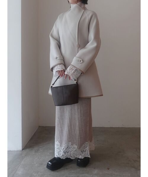 LAGUNAMOON(ラグナムーン)の「ラペルリバーコート(その他アウター・レディース・アイボリー/チャコールグレー/グリーン・FREE)」の19枚目の写真