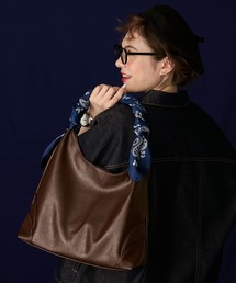 【BONLECILL Marche】トライアングルワンハンドルバッグ