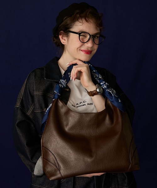BONLECILL Marche(ボンルシールマルシェ)の「【BONLECILL Marche】トライアングルワンハンドルバッグ(トートバッグ・レディース・ブラック/ブラウン・FREE)」の8枚目の写真
