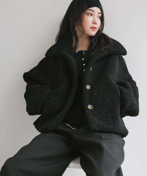 andme（アンドミー）の「テディベアボアショートコート（その他アウター・レディース・キャメル/ブラック/アイボリー・M）」の2枚目の写真