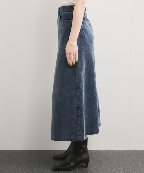 le cercle ADAM ET ROPE'(ルセルクルアダムエロペ)の「製品染めコーデュロイスカート/セットアップ対応(スカート・レディース・ベージュ系その他/ボルドー/ブルー系その他5・FREE)」の11枚目の写真