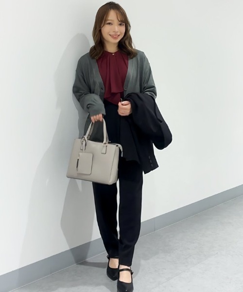 Honeys（ハニーズ）の「【しなやかニット・ヒアルロン酸加工】ヒアルロン酸Ｖカーデ（カーディガン/ボレロ・レディース・ライトベージュ/ブラック/ネイビー/ブラウン/グリーン/ヘザーチャコール/ブルー・S/M/LL/L）」の11枚目の写真