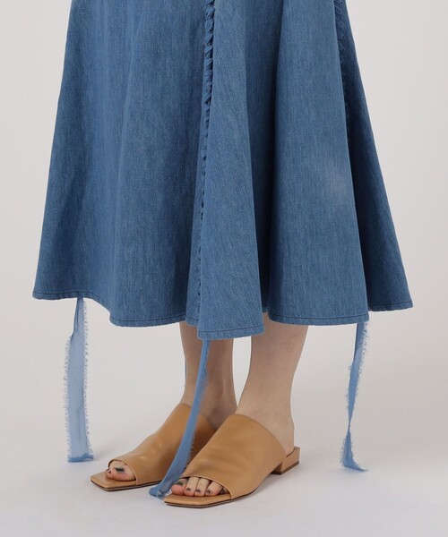 TOMORROWLAND (トゥモローランド)の「GABRIELA HEARST DION SKIRT(デニムスカート・レディース・ライトブルー・36)」の8枚目の写真
