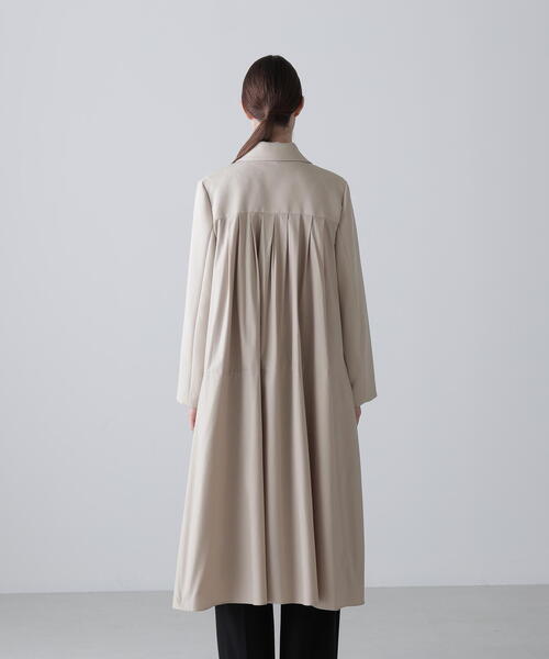 ADORE(アドーア)の「◆タフタコンビトリプルクロスコート(チェスターコート・レディース・ベージュ/ブラック・38)」の12枚目の写真
