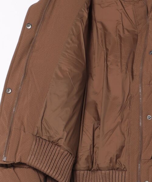 Desigual(デシグアル)の「ニット襟 中綿入り ボンバーショートジャケット ブラウン(ダウンジャケット/コート・レディース・ブラウン・XS/S/M/L/XL)」の3枚目の写真