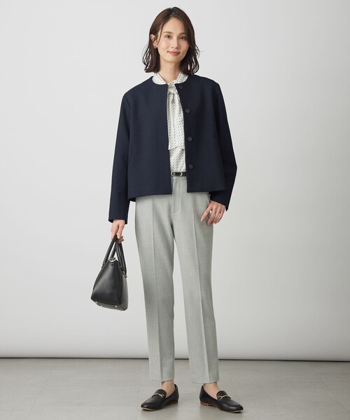 J.PRESS Ladies(J.プレス レディス)の「スエード幾何プリント ブラウス(シャツ/ブラウス・レディース・ホワイト系5/ネイビー系5・XS)」の7枚目の写真