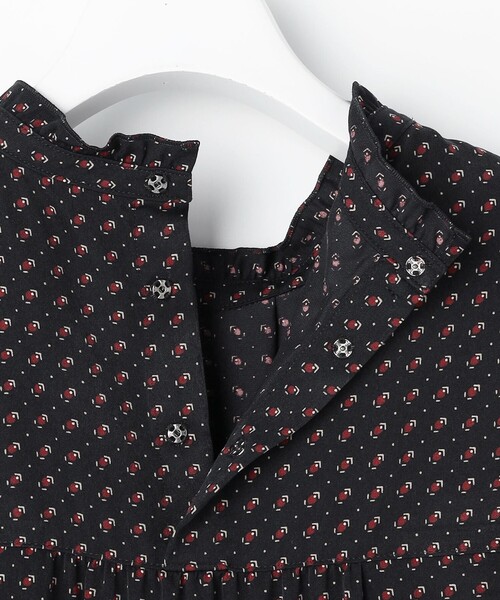 J.PRESS Ladies(J.プレス レディス)の「スエード幾何プリント ブラウス(シャツ/ブラウス・レディース・ホワイト系5/ネイビー系5・XS)」の16枚目の写真