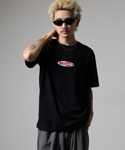 GUESS JEANS（ゲスジーンズ）の「GUESS JEANS GJ REG FIT SMALL LOGO TEE ゲス スプリットロゴTシャツ（Tシャツ/カットソー・メンズ・ダークブルー/ブラック・XL/XXL/M/L）」の11枚目の写真