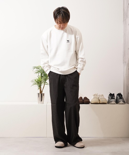 1111clothing(ワンフォークロージング)の「ガール&ネコ フェイクスエード トレーナー / Girl and Cat Faux Suede Sweatshirt(スウェット・メンズ・ブラック系1/ホワイト系1/ホワイト系2/ブラック系2・M/L)」の22枚目の写真