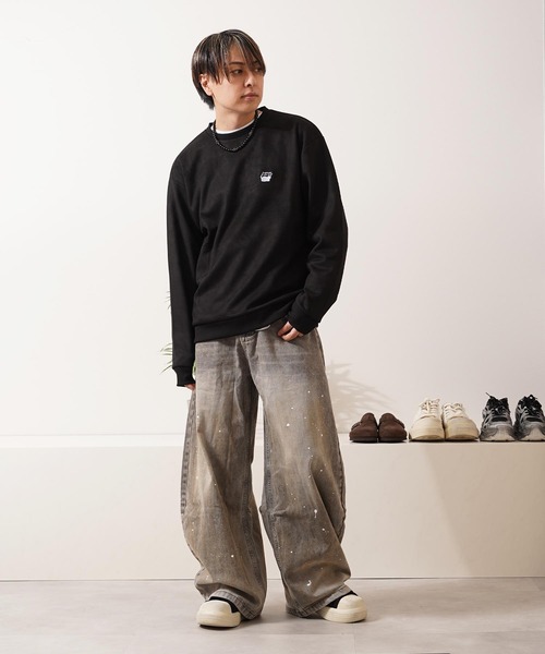 1111clothing(ワンフォークロージング)の「ガール&ネコ フェイクスエード トレーナー / Girl and Cat Faux Suede Sweatshirt(スウェット・メンズ・ブラック系1/ホワイト系1/ホワイト系2/ブラック系2・M/L)」の16枚目の写真