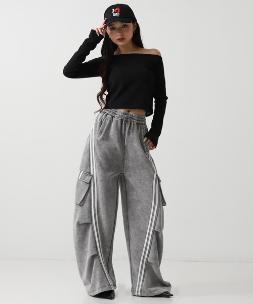 ANAP（アナップ）の「サイドギャザーオフショルダーリブトップス（Tシャツ/カットソー・レディース・ダークグレー/ホワイト/ブラック/クリア・F）」の11枚目の写真