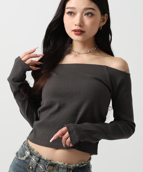 ANAP（アナップ）の「サイドギャザーオフショルダーリブトップス（Tシャツ/カットソー・レディース・ダークグレー/ホワイト/ブラック/クリア・F）」の13枚目の写真