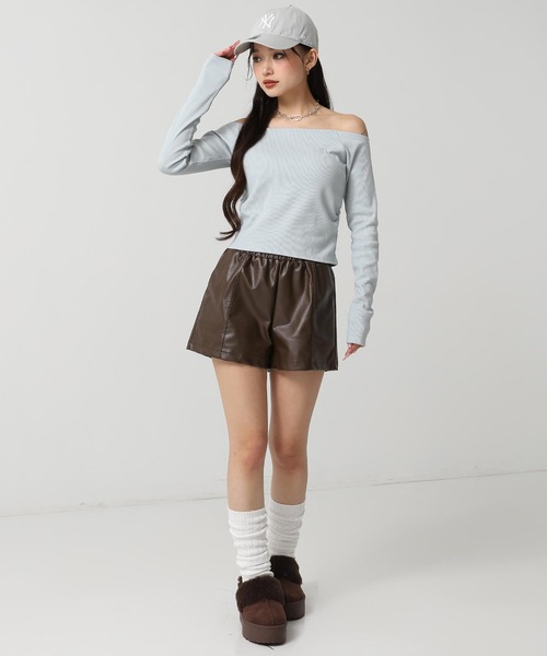 ANAP（アナップ）の「サイドギャザーオフショルダーリブトップス（Tシャツ/カットソー・レディース・ダークグレー/ホワイト/ブラック/クリア・F）」の20枚目の写真