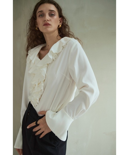 Estella.K(エステラケー)の「Becca Ruffled Blouse ラッフルプリーツブラウス(シャツ/ブラウス・レディース・ブラック/オフホワイト・FREE)」の20枚目の写真