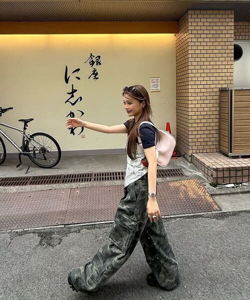 AVANDRESS（アバンドレス ）の「Side Big Cargo Pants CAMO（デニムパンツ・レディース・カーキ・XX-SMALL/SMALL/MEDIUM/LARGE/X-SMALL）」の10枚目の写真