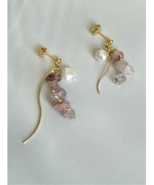 tone（トーン）の「【SOARM】天然石×淡水パール アシンメトリーピアス(MA)（ピアス（両耳用）・レディース・ピンク・FREE）」の5枚目の写真