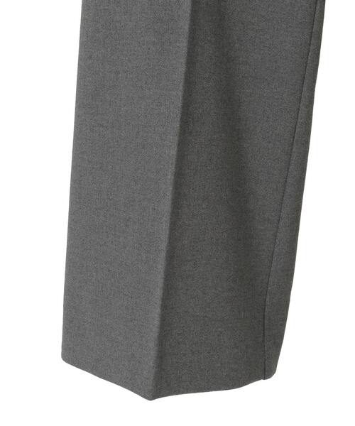 SOFFITTO（ソフィット）の「後ろゴム裏起毛ストレッチセミフレアーパンツ（その他パンツ・レディース・ブラック/オフホワイト・S/M）」の5枚目の写真