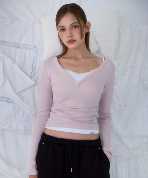 ROSEFRANTZ（ロゼフランツ）の「V-neck Button Long Sleeve [Pink]（Tシャツ/カットソー・レディース・PINK・OS）」の9枚目の写真