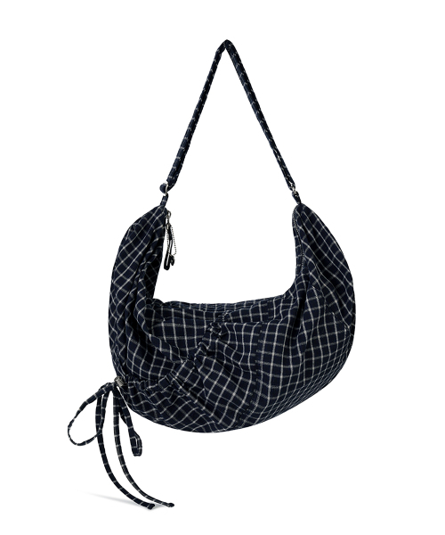 FENNEC（フェネック）の「LASSIE BAG - CHECK NAVY（メッセンジャーバッグ・レディース・その他・FREE）」の3枚目の写真