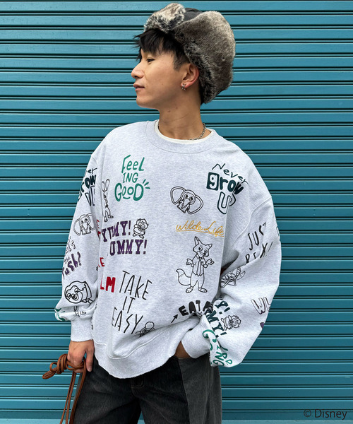 【完売品】Disney ズートピア VINTAGE加工スウェット ユニセックス Disney】ズートピア/総柄VINTAGE加工スウェット ユニセックス