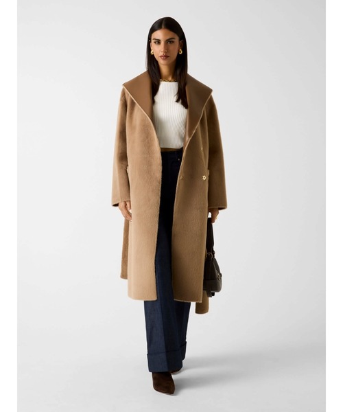 Guess(ゲス)の「INES Reversible Faux Lthr Coat ロングコート リバーシブル(ムートンコート・レディース・ベージュ・MEDIUM)」の2枚目の写真