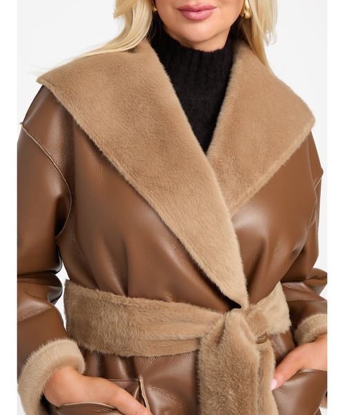 Guess(ゲス)の「INES Reversible Faux Lthr Coat ロングコート リバーシブル(ムートンコート・レディース・ベージュ・MEDIUM)」の14枚目の写真