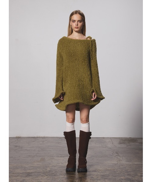 COEL（コエル）の「オフショルニットミニワンピース（ワンピース・レディース・ブラック/グリーン・FREE）」の2枚目の写真