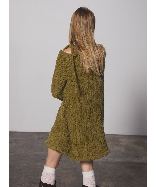 COEL（コエル）の「オフショルニットミニワンピース（ワンピース・レディース・ブラック/グリーン・FREE）」の3枚目の写真