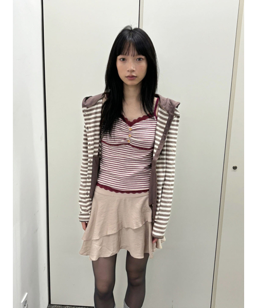 HETIT(ヘティ)の「ボタンストライプレースタンクトップ(ベリー)(Tシャツ/カットソー・レディース・その他・FREE)」の3枚目の写真