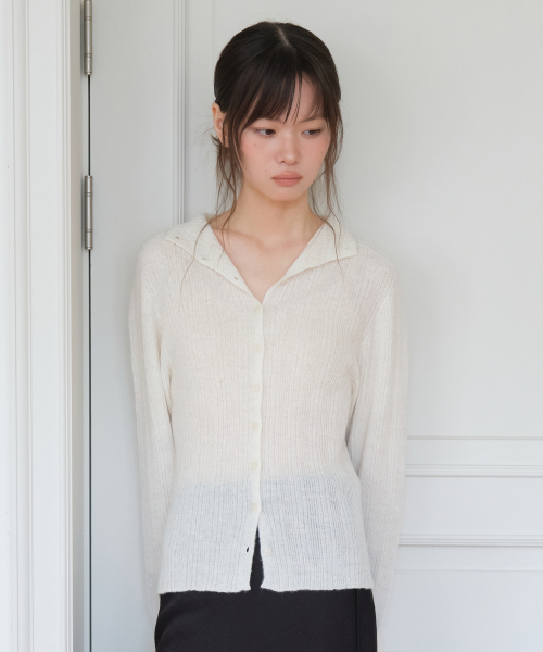 YUPPE（ヨッペ）の「PLEATED BUTTON CARDIGAN_IVORY（カーディガン/ボレロ・レディース・その他・ONE SIZE）」の3枚目の写真