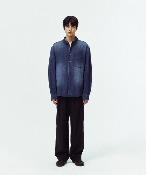 BLANKROOM(ブランクルーム)の「ボタンダウンデニムシャツ_MID BLUE(シャツ/ブラウス・メンズ・その他・1/2/3/4)」の2枚目の写真