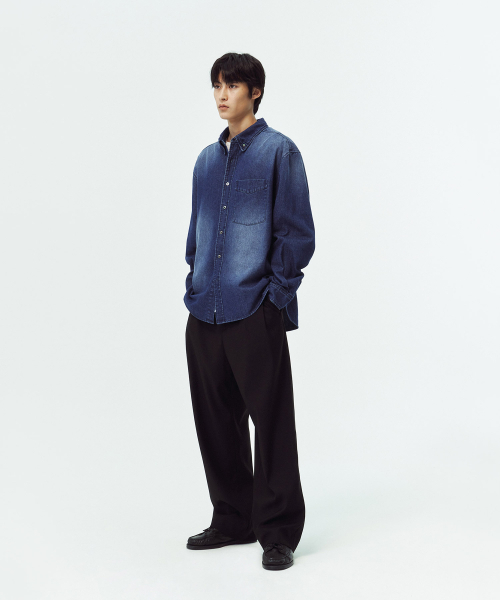 BLANKROOM(ブランクルーム)の「ボタンダウンデニムシャツ_MID BLUE(シャツ/ブラウス・メンズ・その他・1/2/3/4)」の3枚目の写真