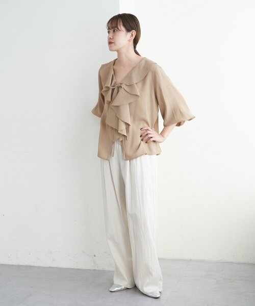 SHENERY(シーナリー)の「フリルカラーブラウス(シャツ/ブラウス・レディース・ベージュ/ブラック/オフホワイト・FREE)」の22枚目の写真