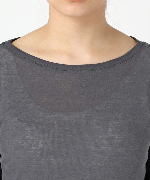 Spick & Span（スピックアンドスパン）の「《追加3》シアーボートネックプルオーバー（Tシャツ/カットソー・レディース・チャコールグレー/ホワイト・FREE）」の8枚目の写真