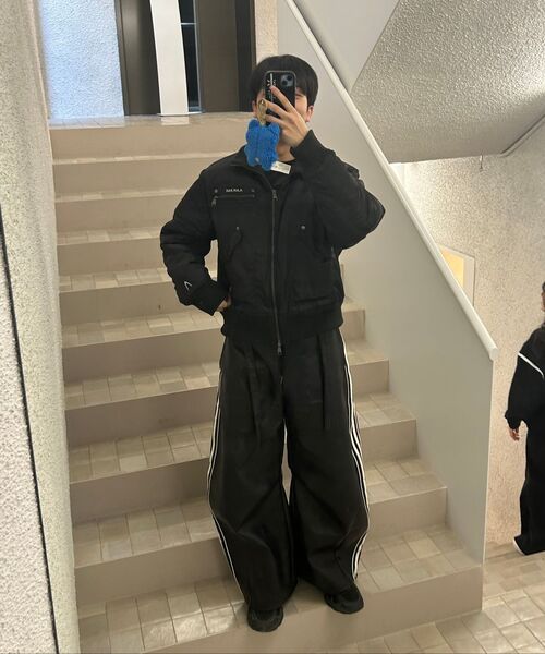 AAKAM(アーカム)の「High-Neck Bomber Jacket (Black)(ブルゾン・レディース・その他・1/2)」の13枚目の写真