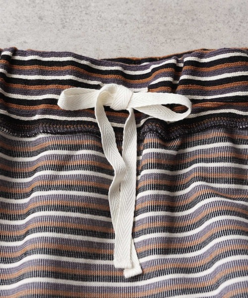 reca（レカ）の「パイル配色ボーダーナロースカート（スカート・レディース・ブラウン/アイボリー・FREE）」の21枚目の写真