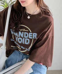 Java（ジャバ）の「《JaVaジャバコラボ》配色で遊ぶ!大人カジュアルの決定版。綿100%ツアーロゴTシャツ (半袖)（Tシャツ/カットソー）」