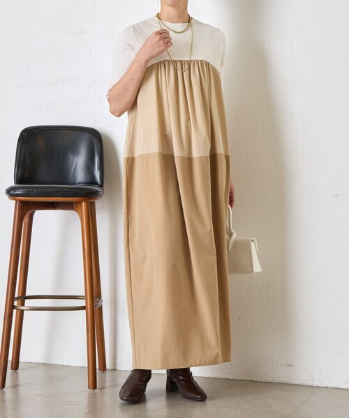Jena espace merveilleux(ジェナ エスパスメルヴェイユ)の「【体型カバー◎】バイカラー切替ワンピース(ワンピース・レディース・ベージュ/ネイビー・FREE)」の4枚目の写真