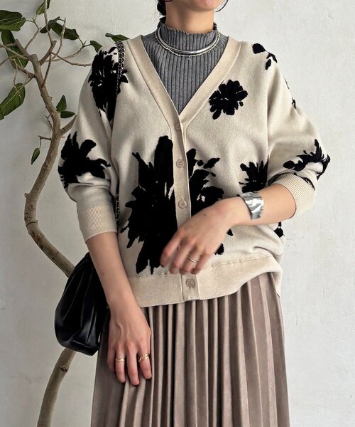 un dix cors（アンディコール）の「花柄カーディガン（カーディガン/ボレロ・レディース・ホワイト系その他/ブラック/グレー・FREE）」の11枚目の写真