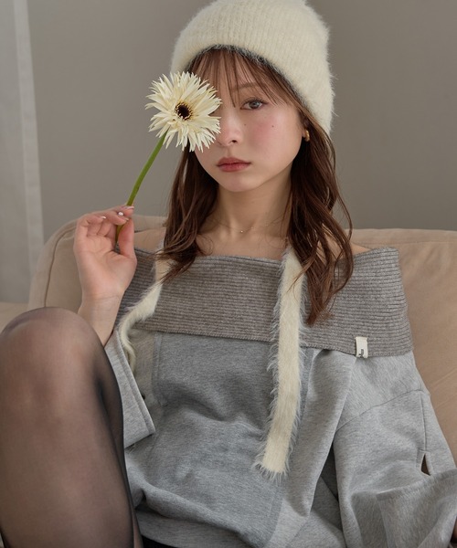 mideal（マイディール）の「rib design sweatshirt off shoulder / リブデザインスウェットオフショルダー（スウェット・レディース・グレー/ピンク・FREE）」の4枚目の写真