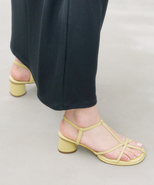 LE TALON（ルタロン）の「5cmオブリークナローストラップサンダル（サンダル・レディース・ブラック系その他/イエロー/ブラウン・X-LARGE/LARGE/MEDIUM/SMALL/X-SMALL）」の14枚目の写真