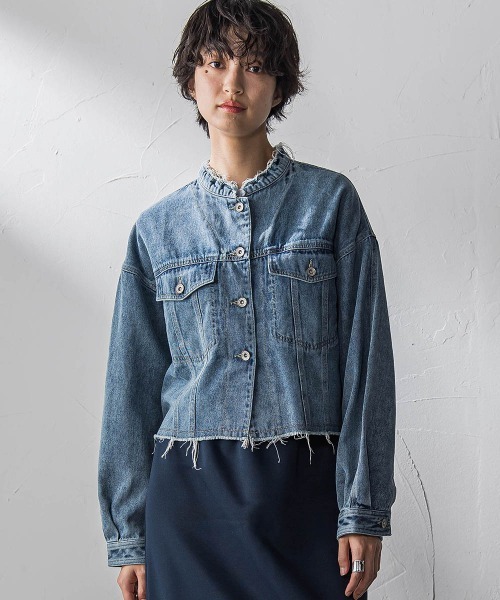 MAYSON GREY(メイソングレイ)の「デニムショートジャケット≪洗濯機で洗える≫(ダウンジャケット/コート・レディース・ブルー/ホワイト・M)」の3枚目の写真